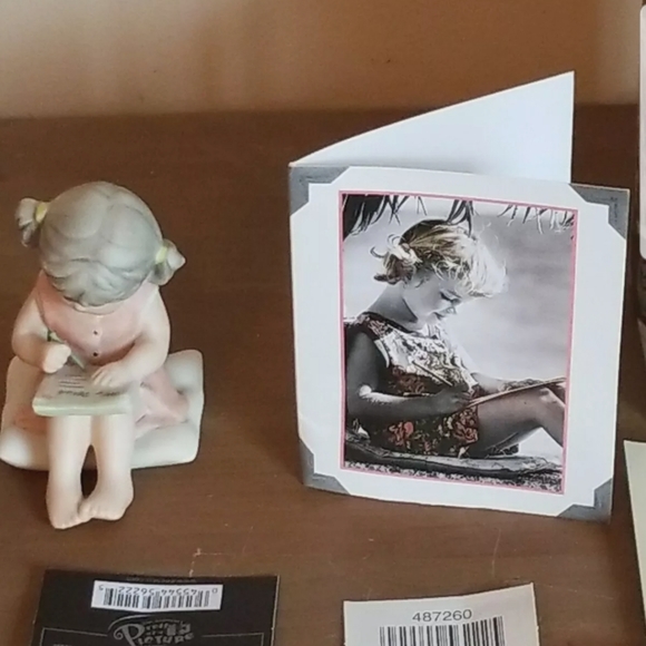 Pretty As A Picture Wishing That The Days Ahead Are Filled Enesco Figure 487260 - Picture 9 of 11